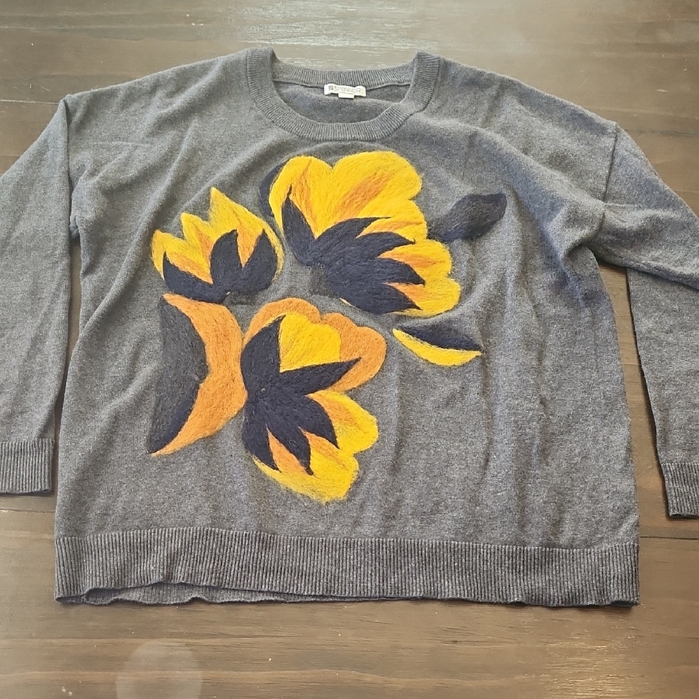 Spanner Chic Gray Floral Sweater with Yellow Accents Sz Med
